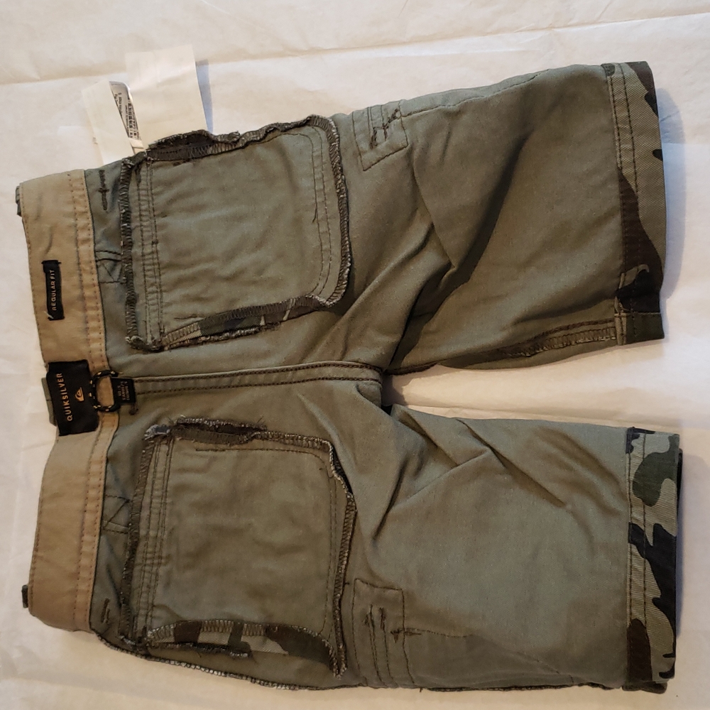 Quiksilver New Kids Camo Cargo Pocket Shorts (Little Boys) NWT Size 5 🎉HP🎉 - Picture 12 of 16